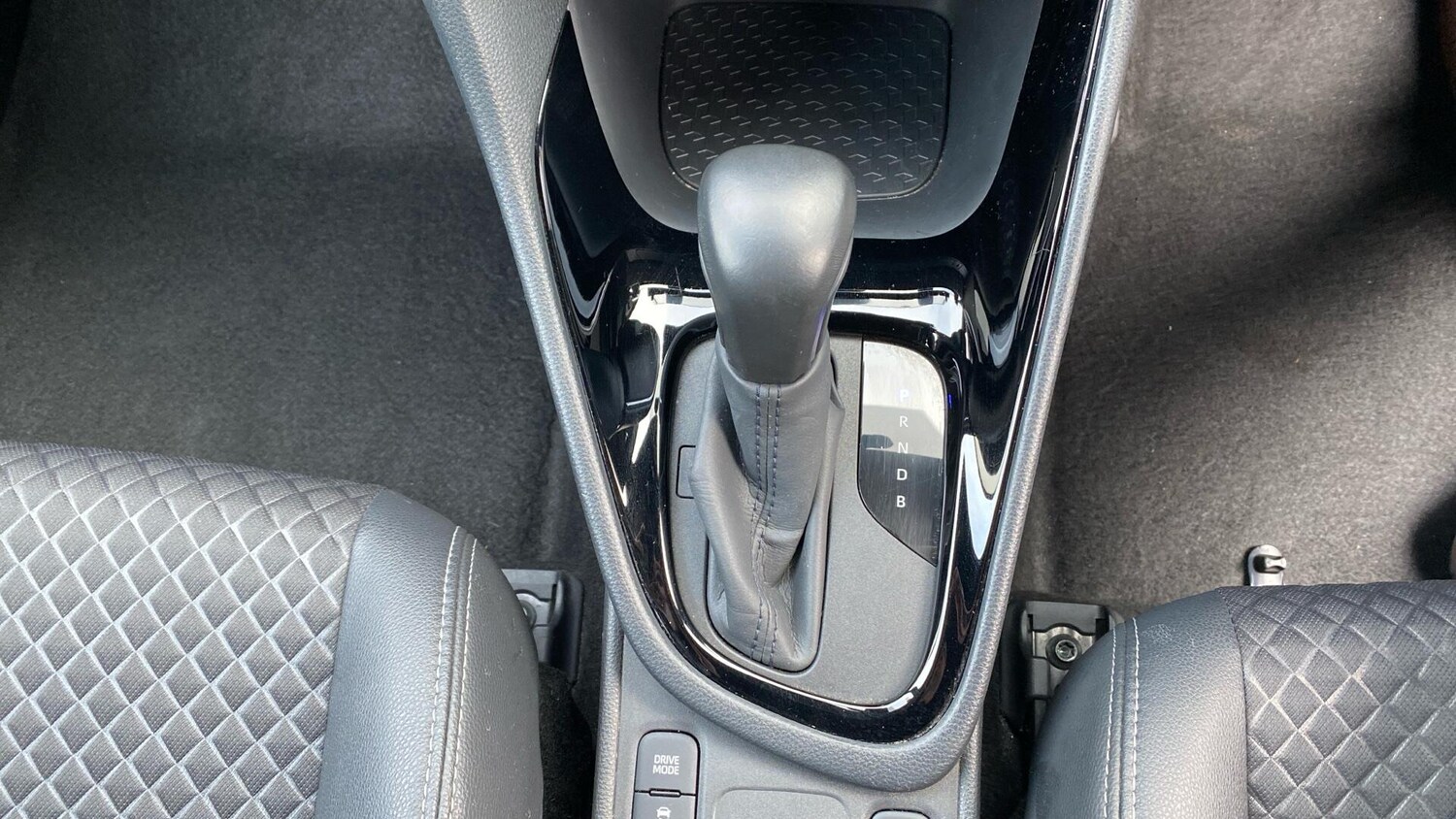 Used Toyota Yaris for sale - 77722697: Photo 42