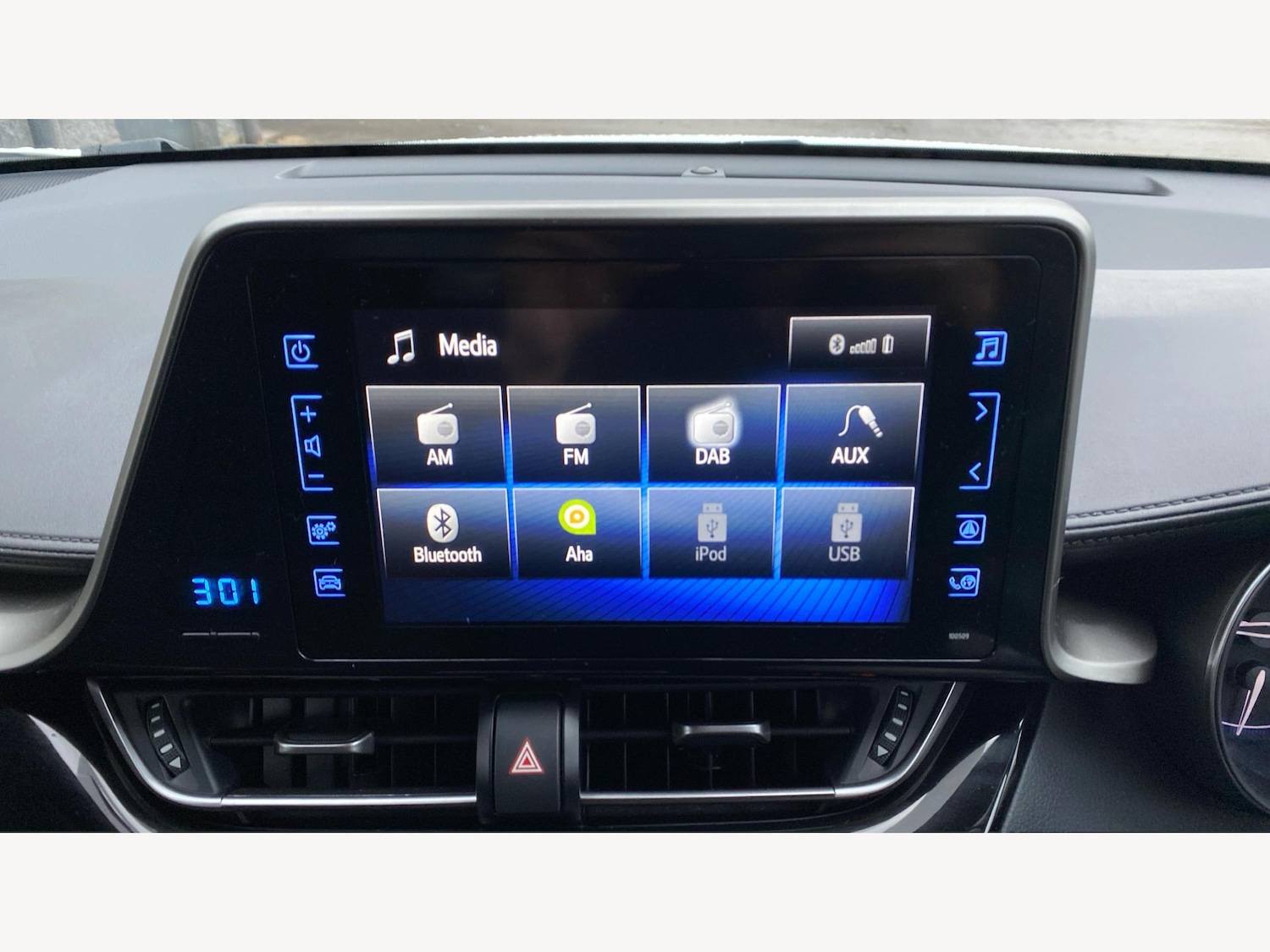 Used Toyota C-HR 2019 for sale - 77305973: Photo 28