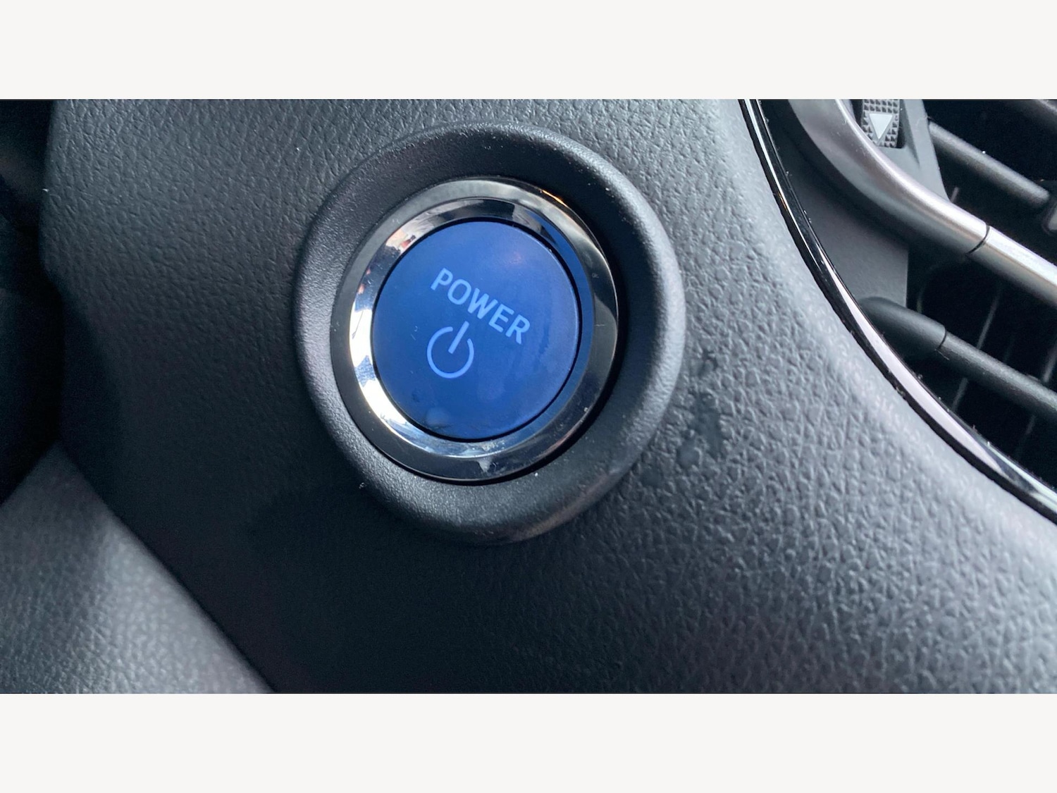 Used Toyota C-HR 2019 for sale - 77305973: Photo 29