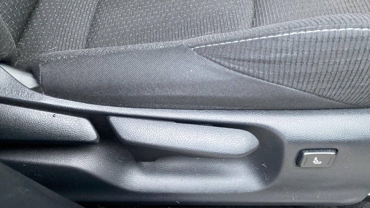 Used Toyota C-HR 2019 for sale - 77305973: Photo 38