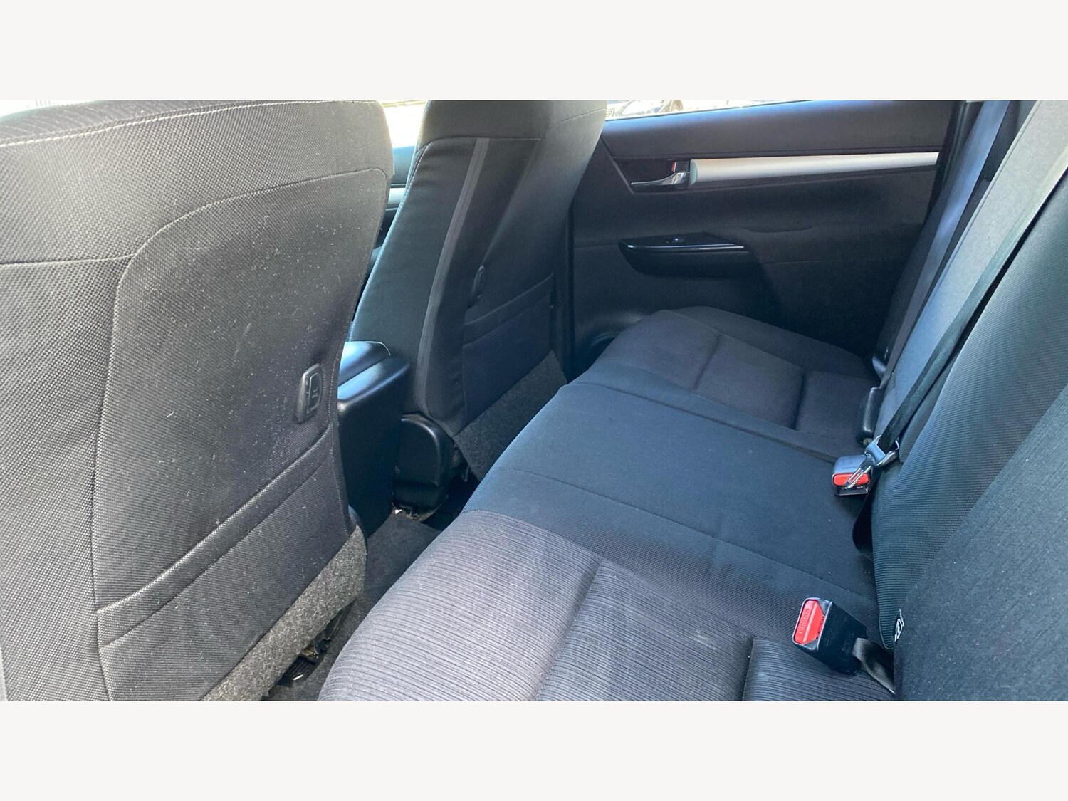 Used Toyota Hilux 2021 for sale - 76060452: Photo 15