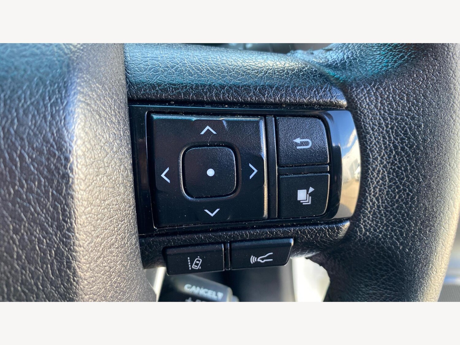 Used Toyota Hilux 2021 for sale - 76060452: Photo 31