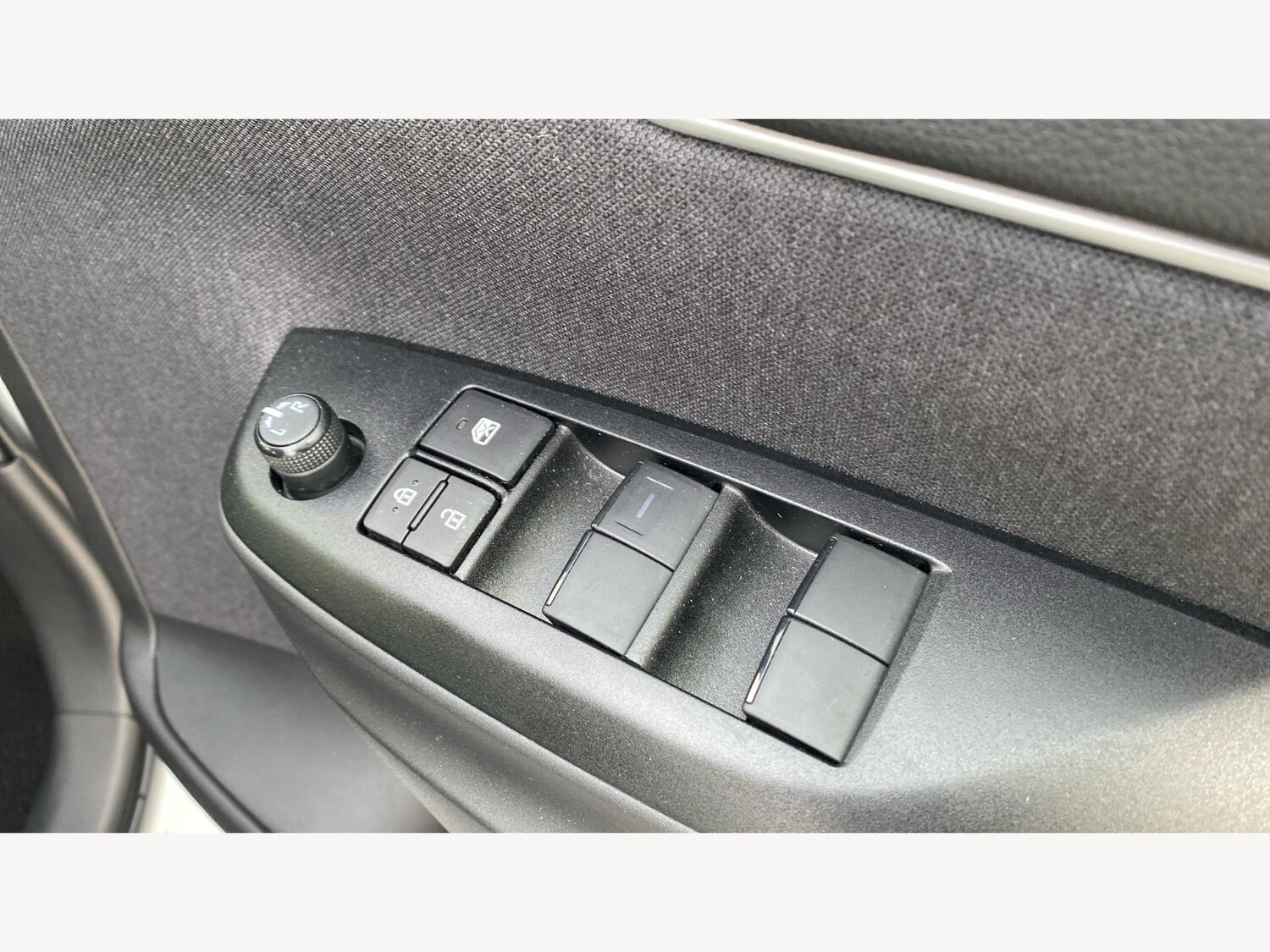 Used Toyota Yaris Cross for sale - 76913324: Photo 31