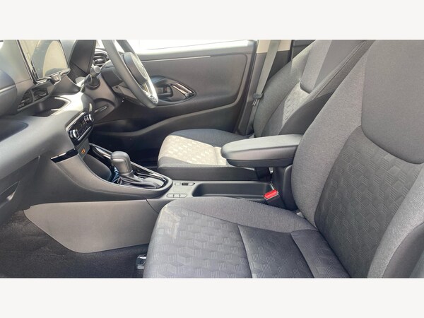 Used Toyota Yaris 2024 for sale - 75115258: Photo 12