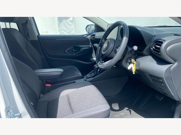 Used Toyota Yaris 2024 for sale - 75115258: Photo 13