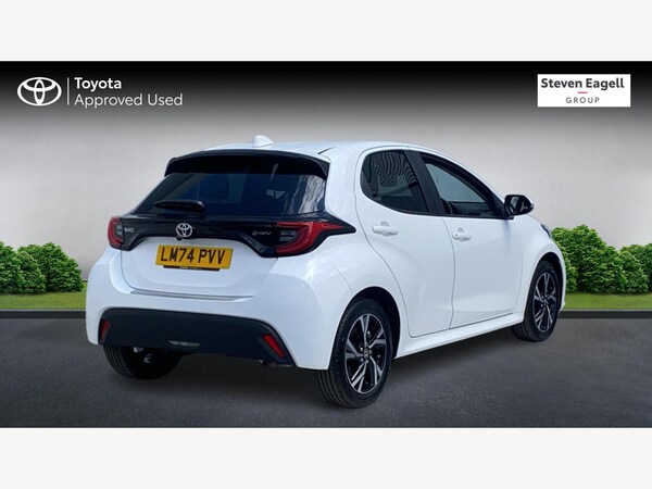 Used Toyota Yaris 2024 for sale - 75115258: Photo 2