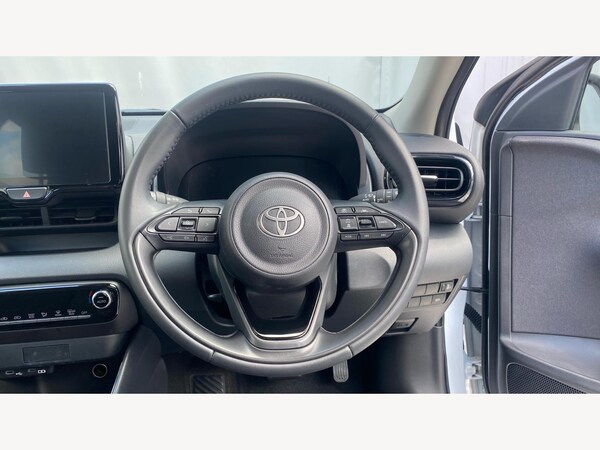Used Toyota Yaris 2024 for sale - 75115258: Photo 8