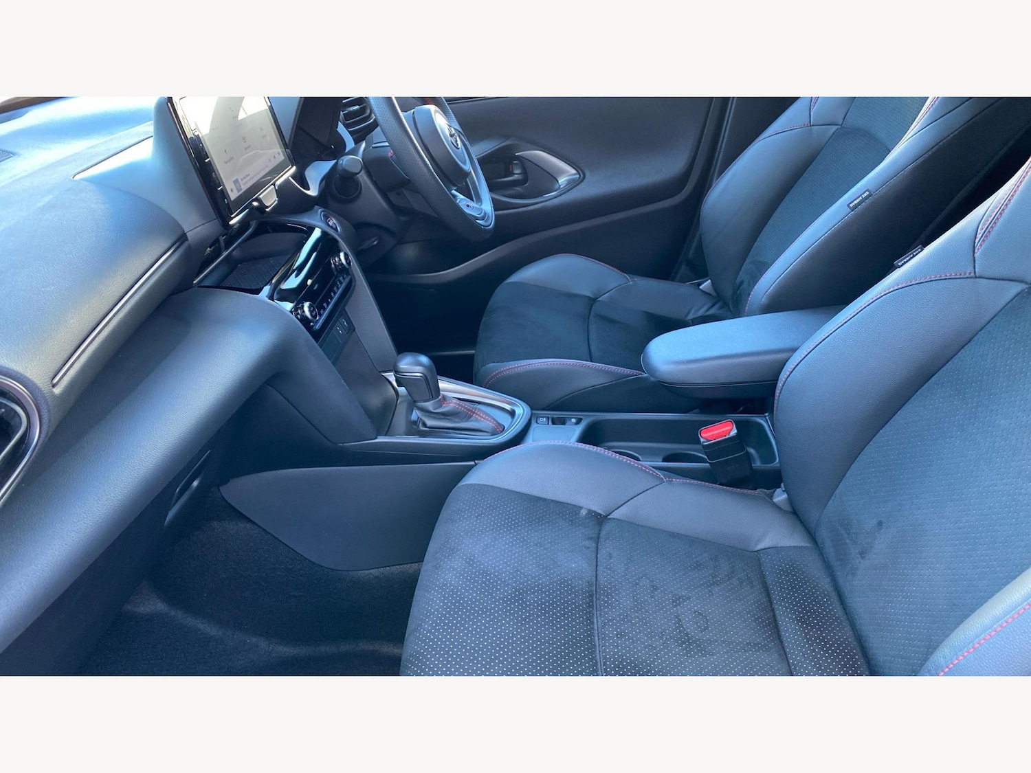 Used Toyota Yaris Cross 2023 for sale - 76032741: Photo 12