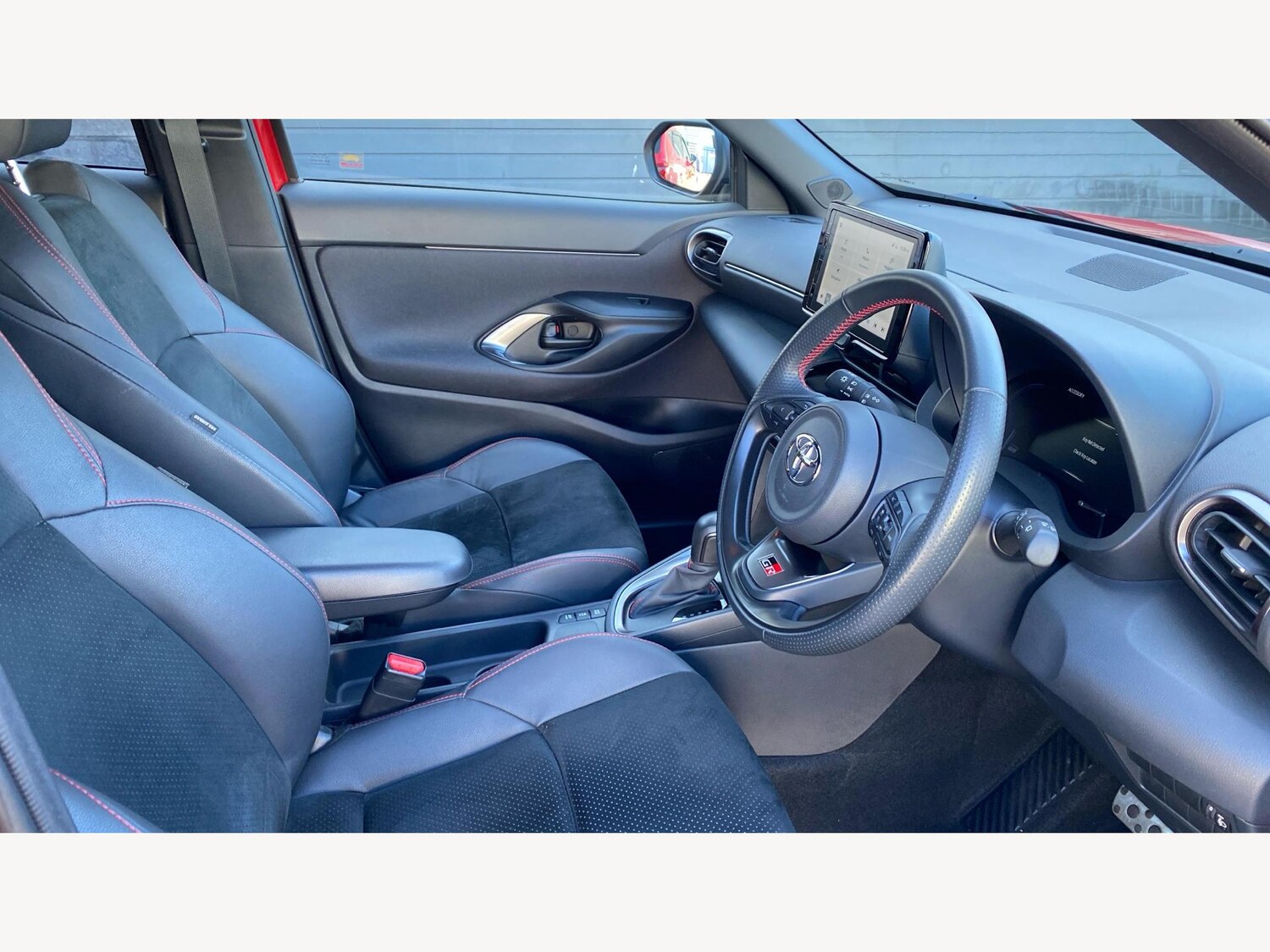 Used Toyota Yaris Cross 2023 for sale - 76032741: Photo 13