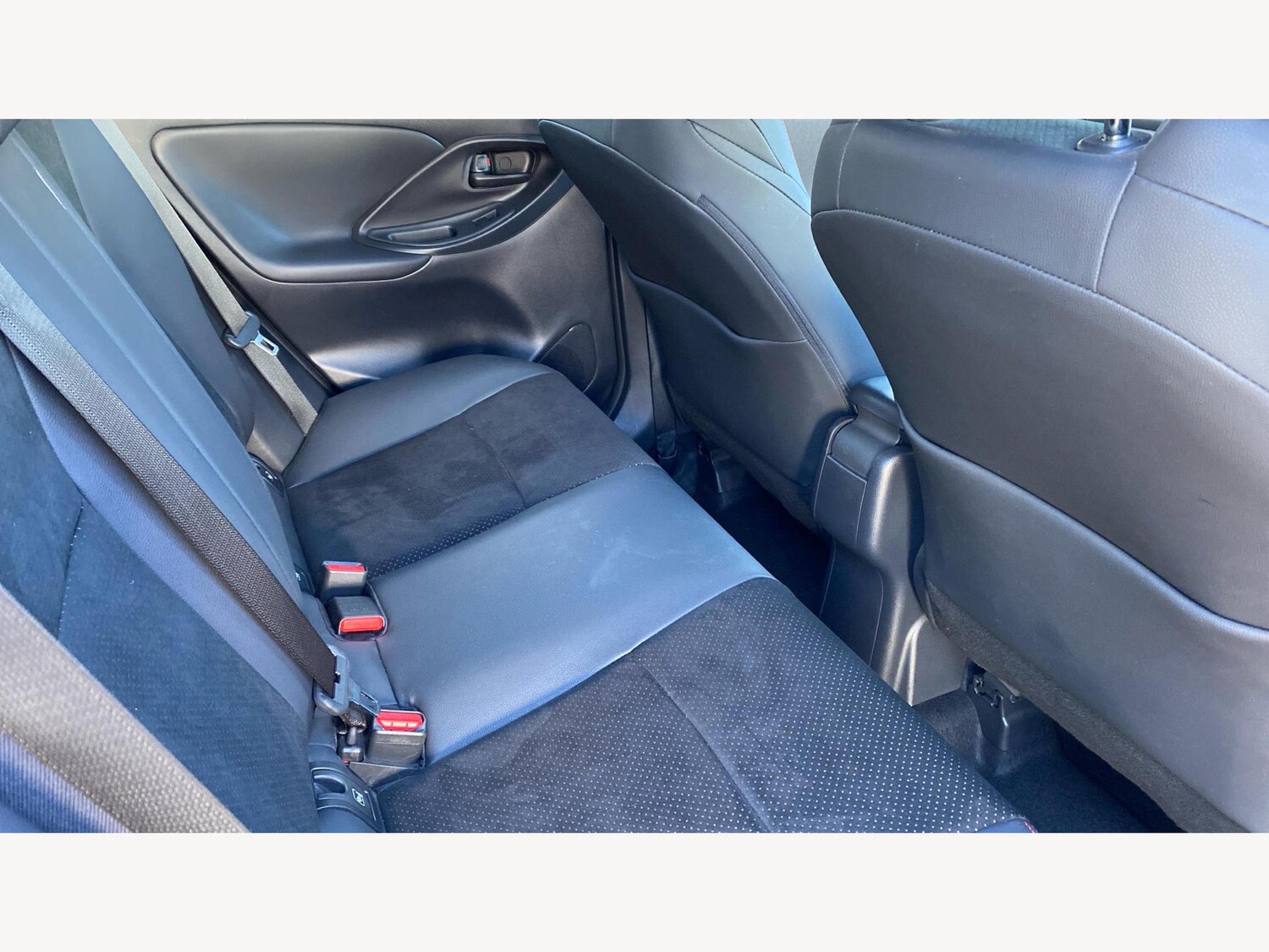 Used Toyota Yaris Cross 2023 for sale - 76032741: Photo 14