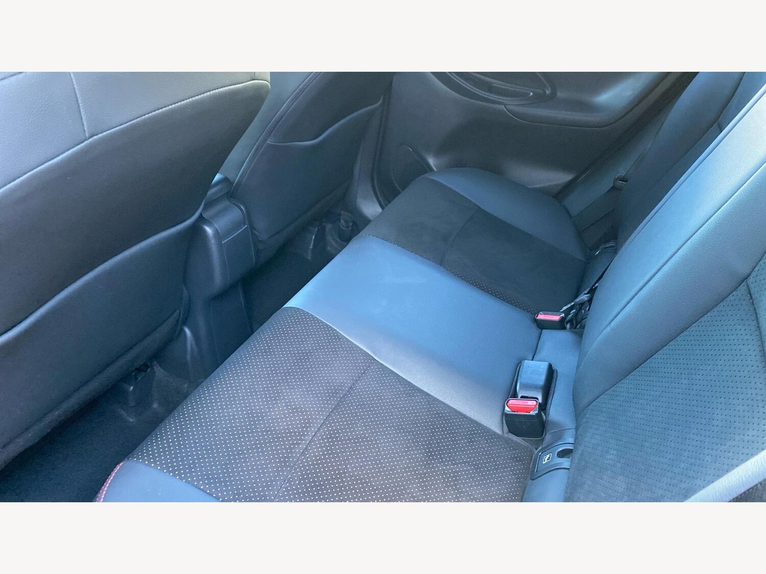 Used Toyota Yaris Cross 2023 for sale - 76032741: Photo 15