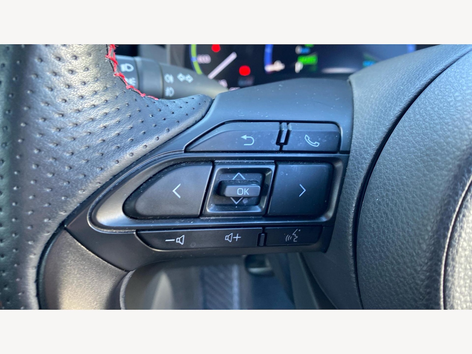 Used Toyota Yaris Cross 2023 for sale - 76032741: Photo 30