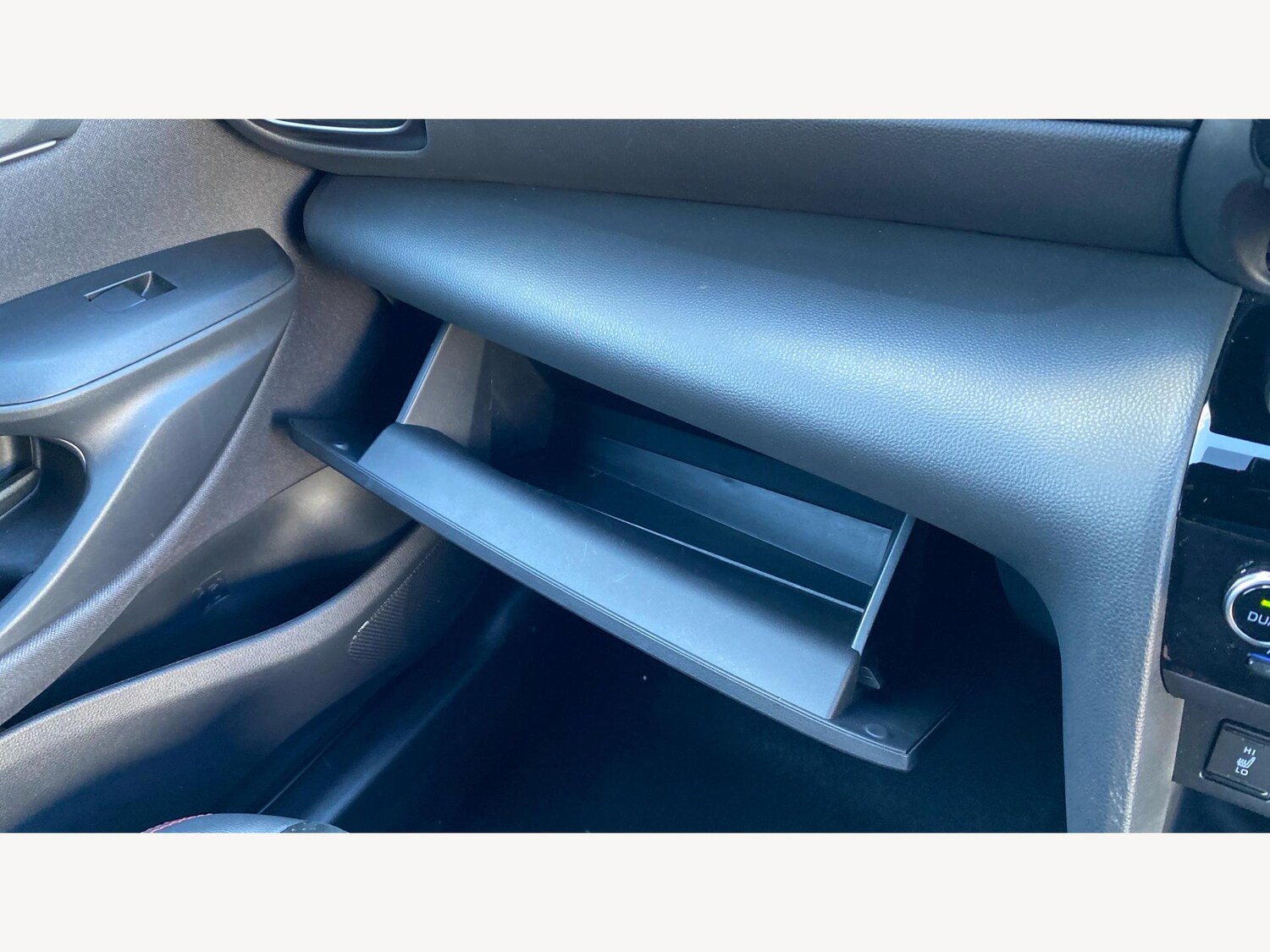 Used Toyota Yaris Cross 2023 for sale - 76032741: Photo 43