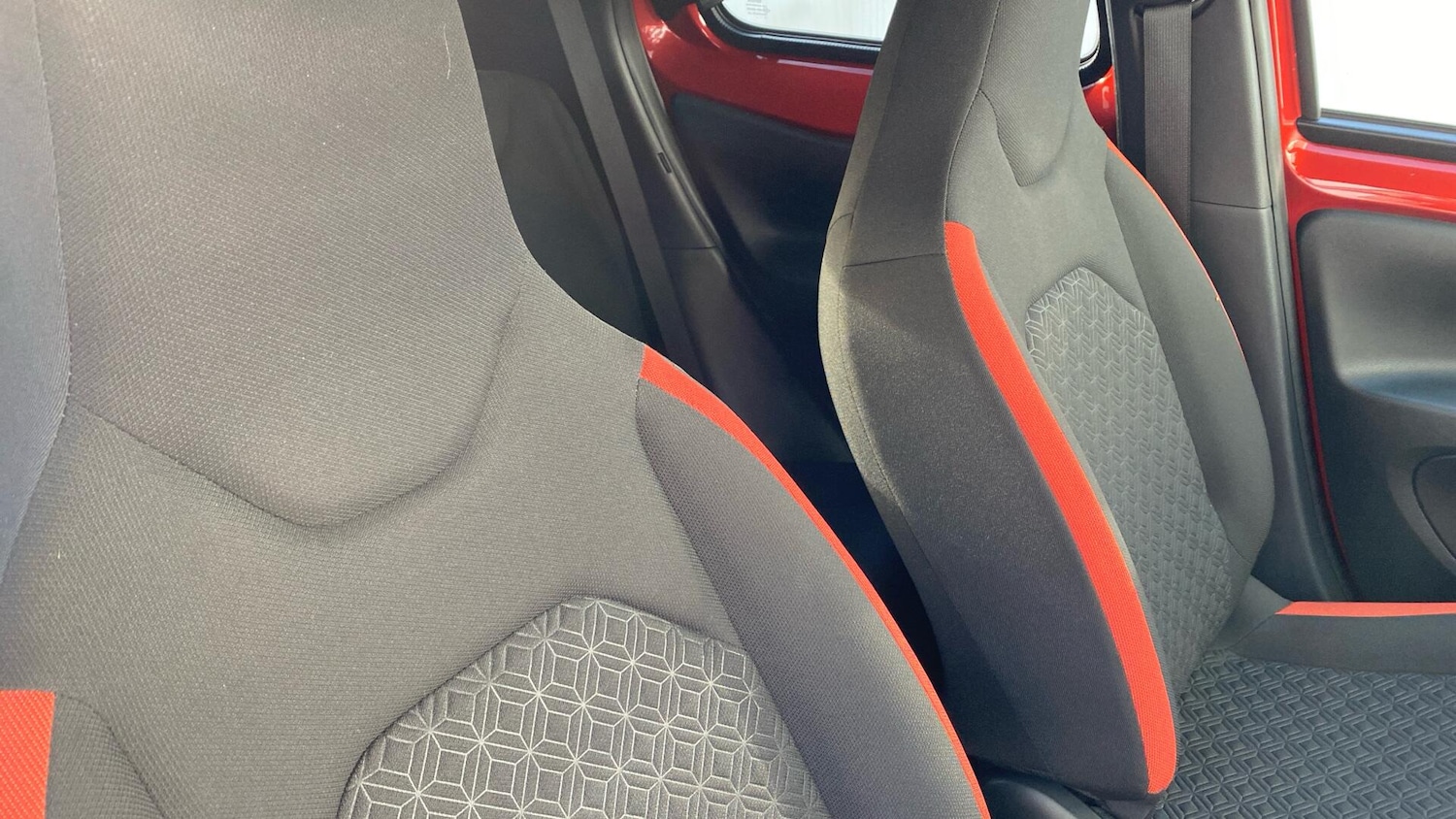 Used Toyota Aygo X for sale - 77753547: Photo 34