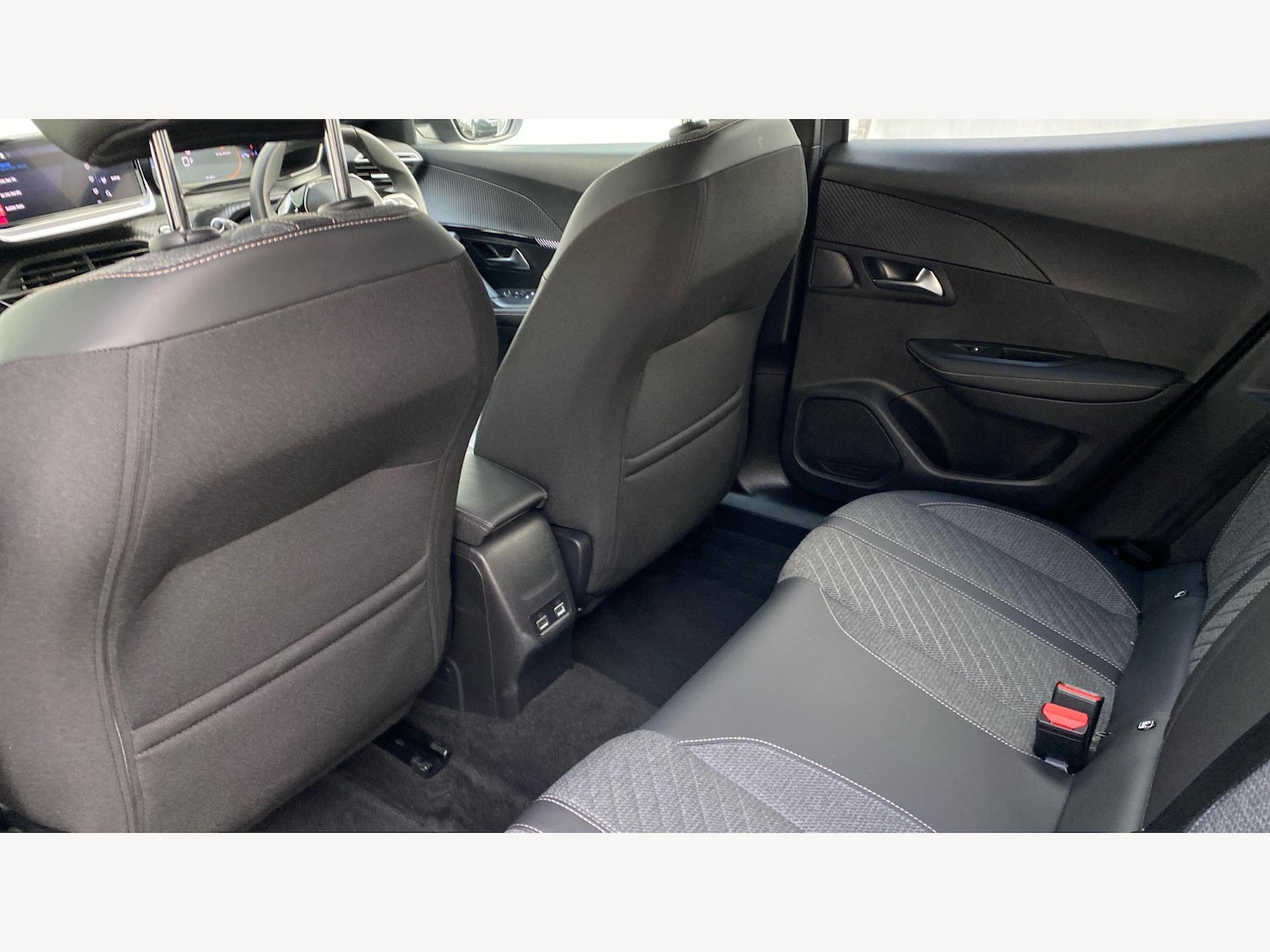 Used Peugeot 2008 2024 for sale - 77119713: Photo 15