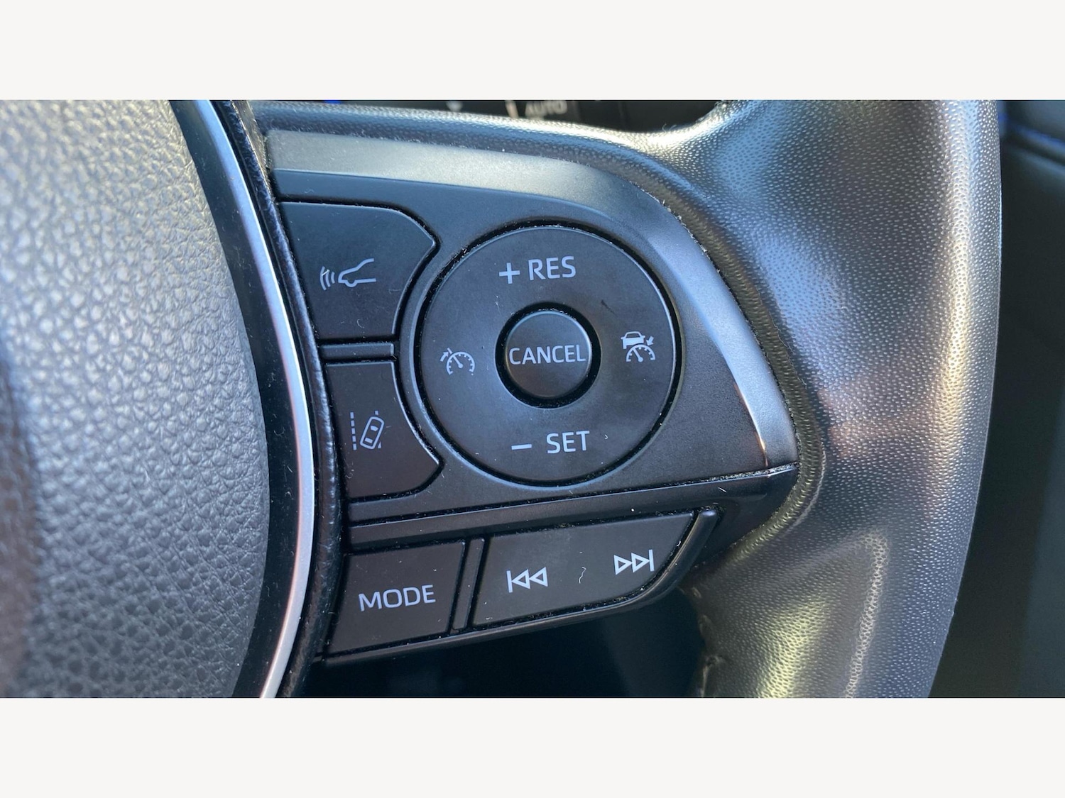 Used Toyota RAV4 2020 for sale - 77120351: Photo 30