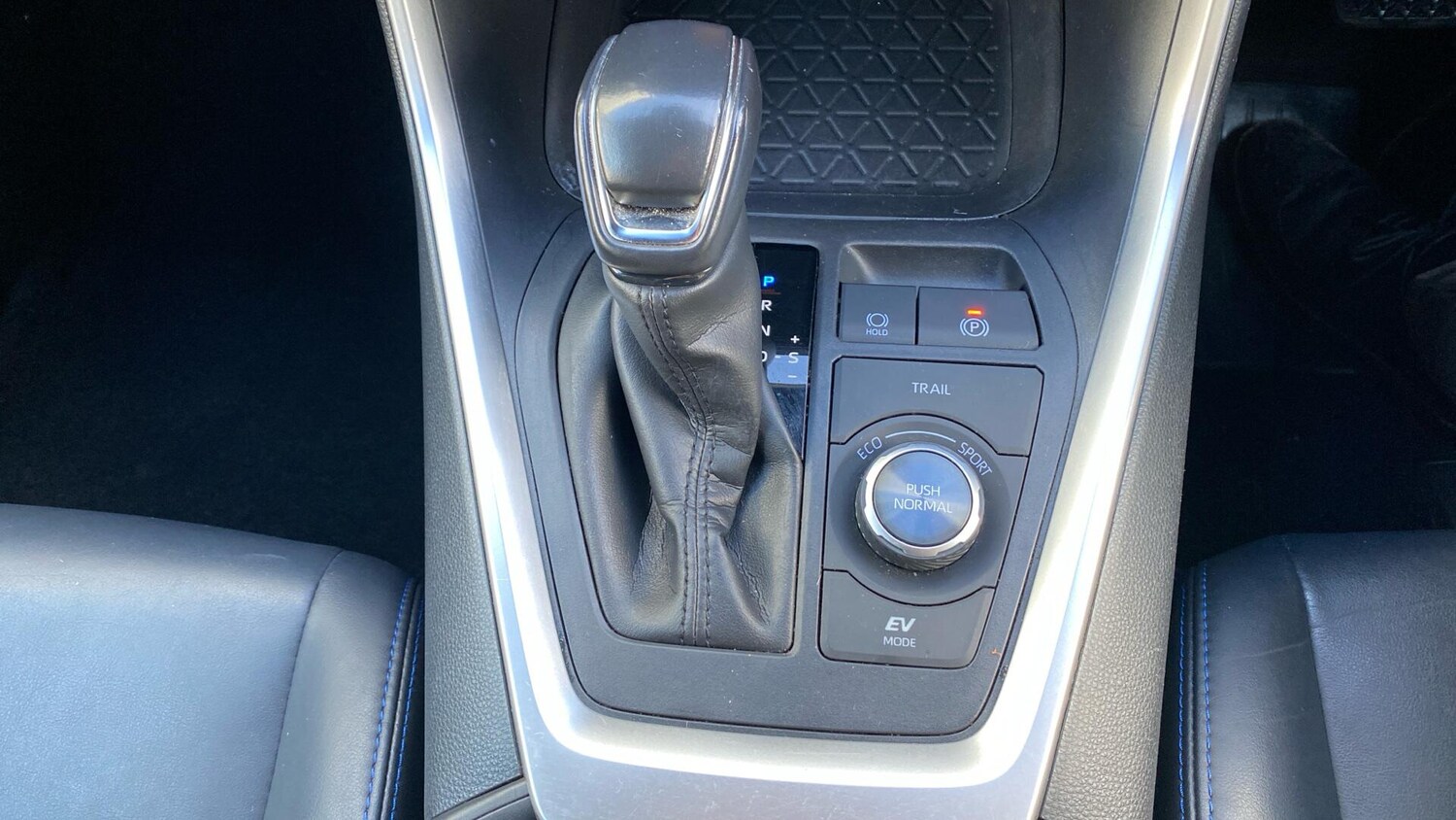 Used Toyota RAV4 2020 for sale - 77120351: Photo 39