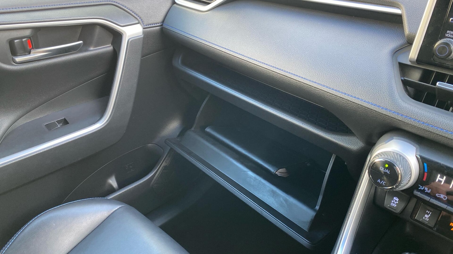 Used Toyota RAV4 2020 for sale - 77120351: Photo 42