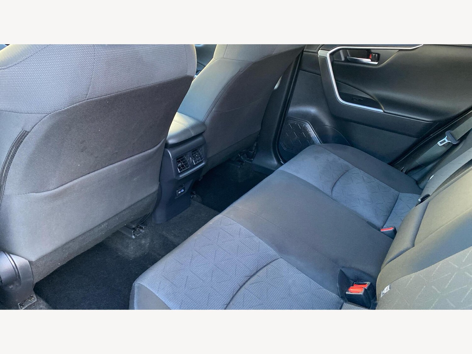 Used Toyota RAV4 for sale - 76702362: Photo 15