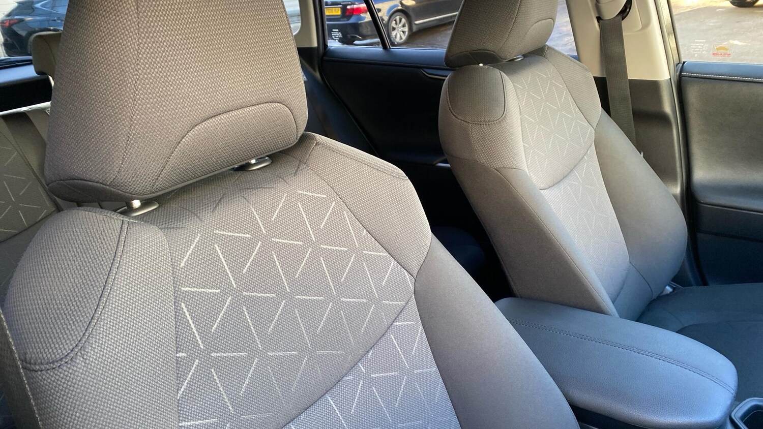 Used Toyota RAV4 for sale - 76702362: Photo 35