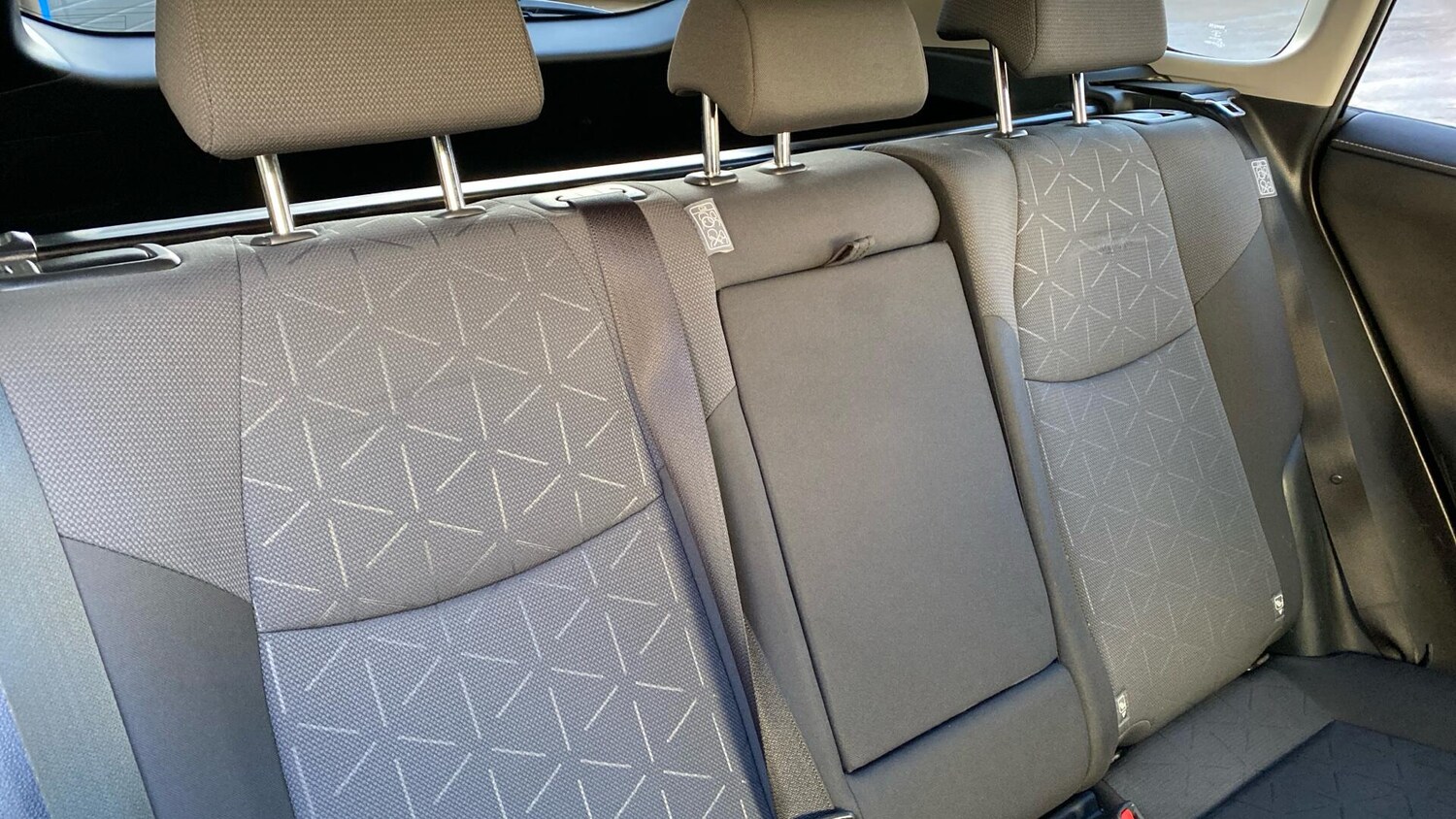 Used Toyota RAV4 for sale - 76702362: Photo 36