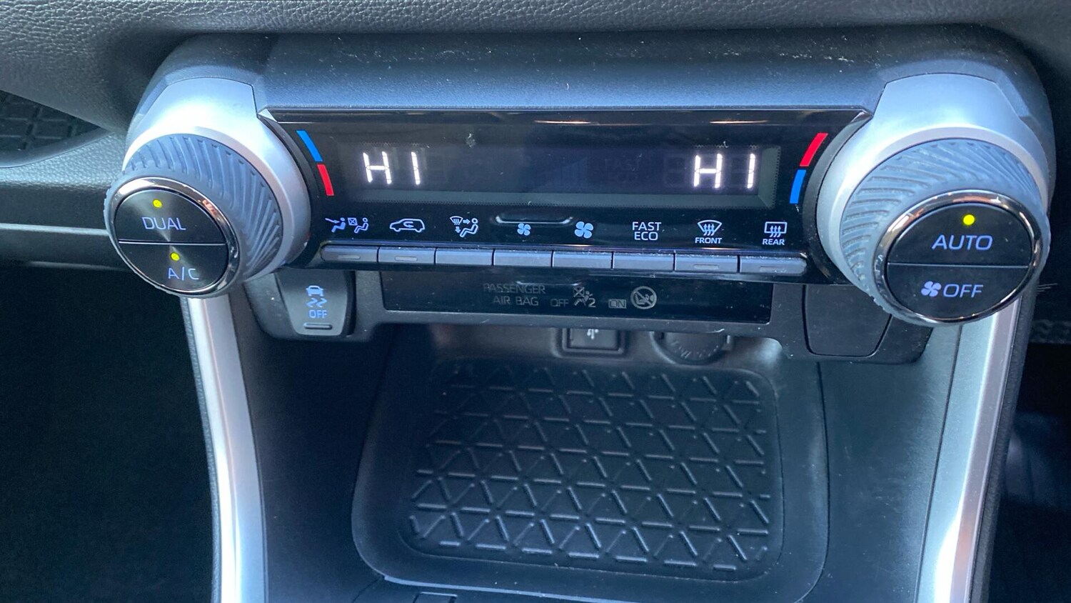 Used Toyota RAV4 for sale - 76702362: Photo 42