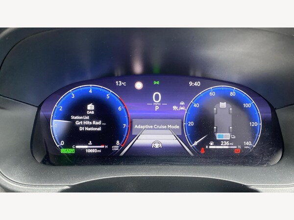 Used Toyota Yaris 2024 for sale - 76226440: Photo 11