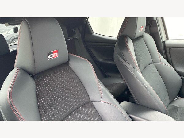Used Toyota Yaris 2024 for sale - 76226440: Photo 37