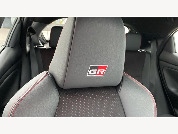 Used Toyota Yaris 2024 for sale - 76226440: Photo 40