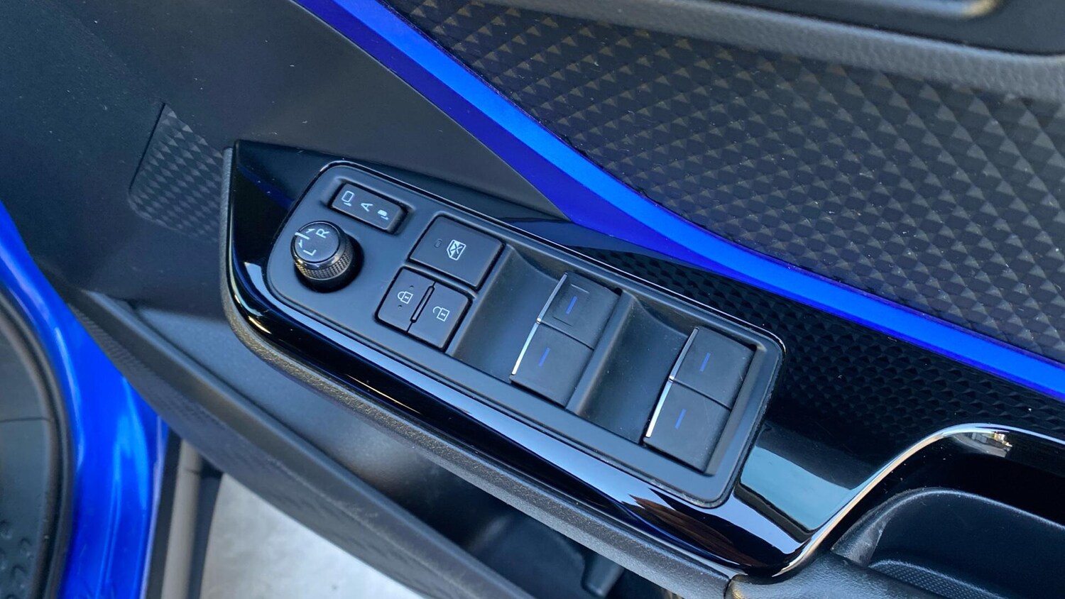 Used Toyota C-HR 2020 for sale - 77073968: Photo 34