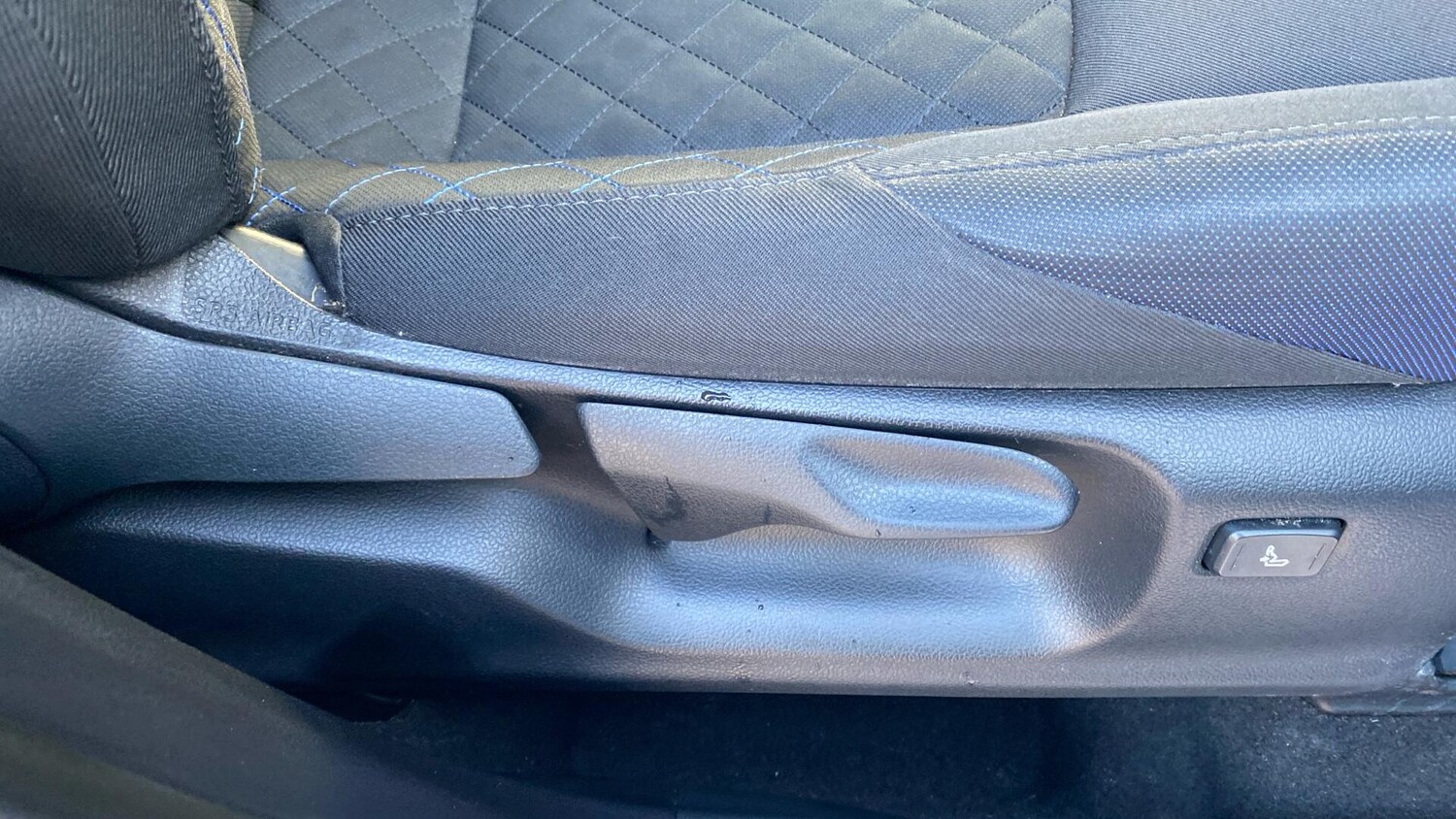 Used Toyota C-HR 2020 for sale - 77073968: Photo 39