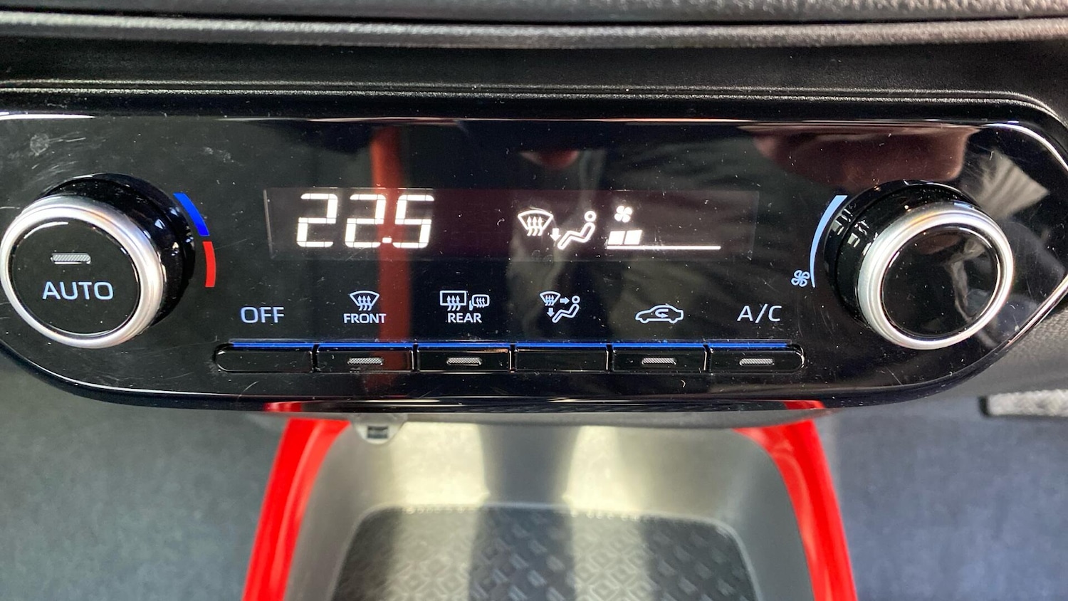 Used Toyota Aygo X for sale - 77852762: Photo 40