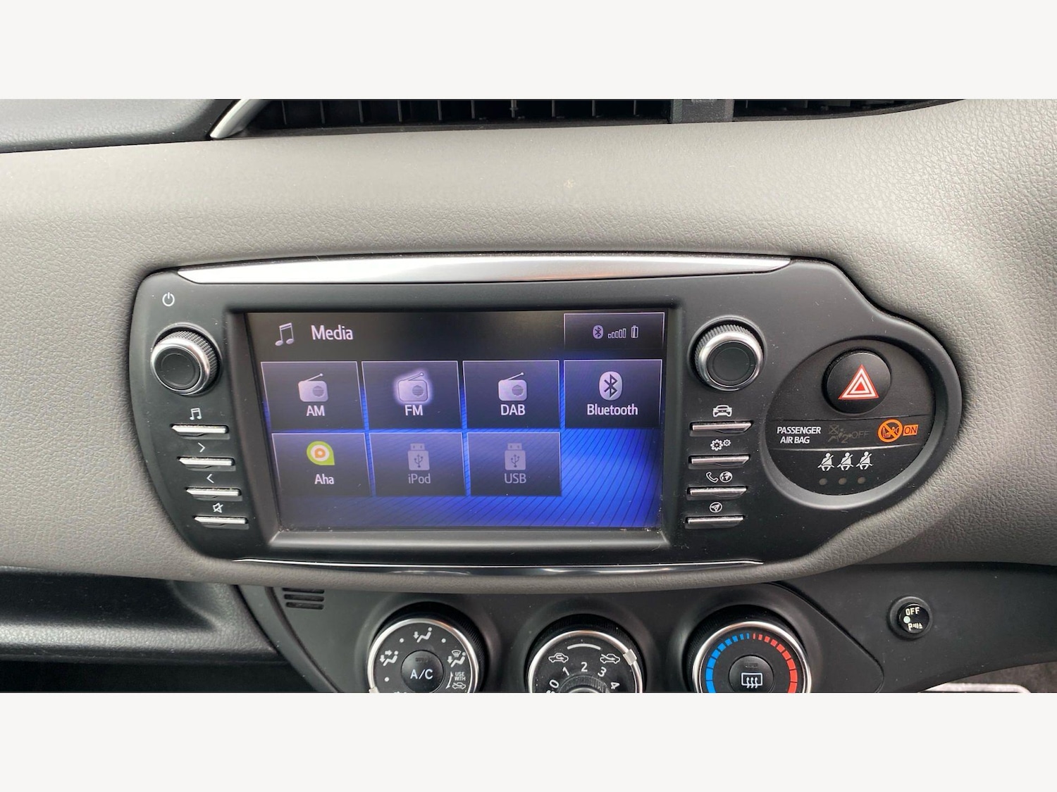 Used Toyota Yaris for sale - 78062816: Photo 27