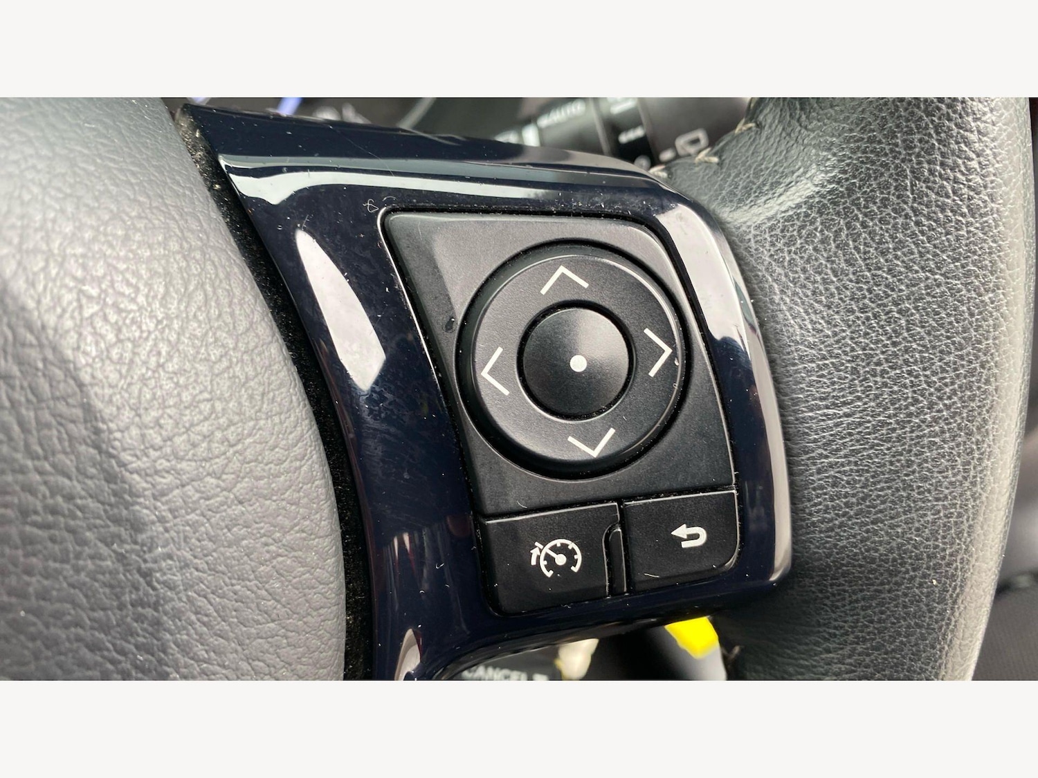 Used Toyota Yaris for sale - 78062816: Photo 30