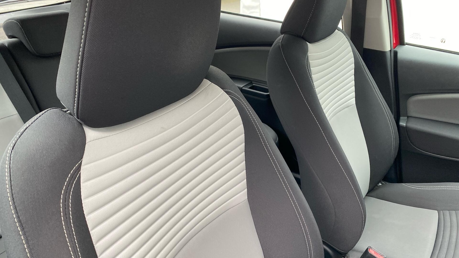 Used Toyota Yaris for sale - 78062816: Photo 34