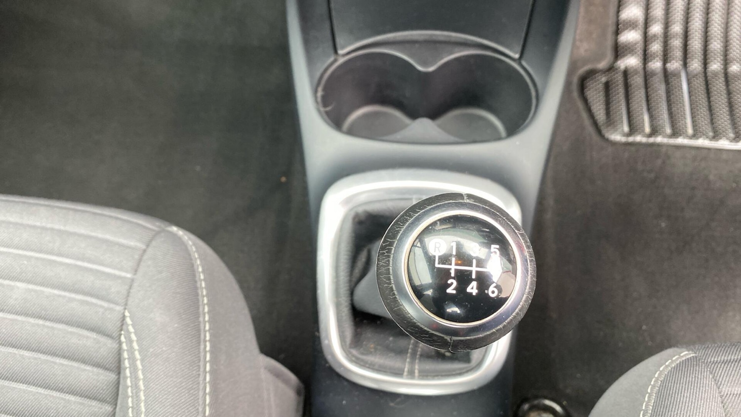 Used Toyota Yaris for sale - 78062816: Photo 40