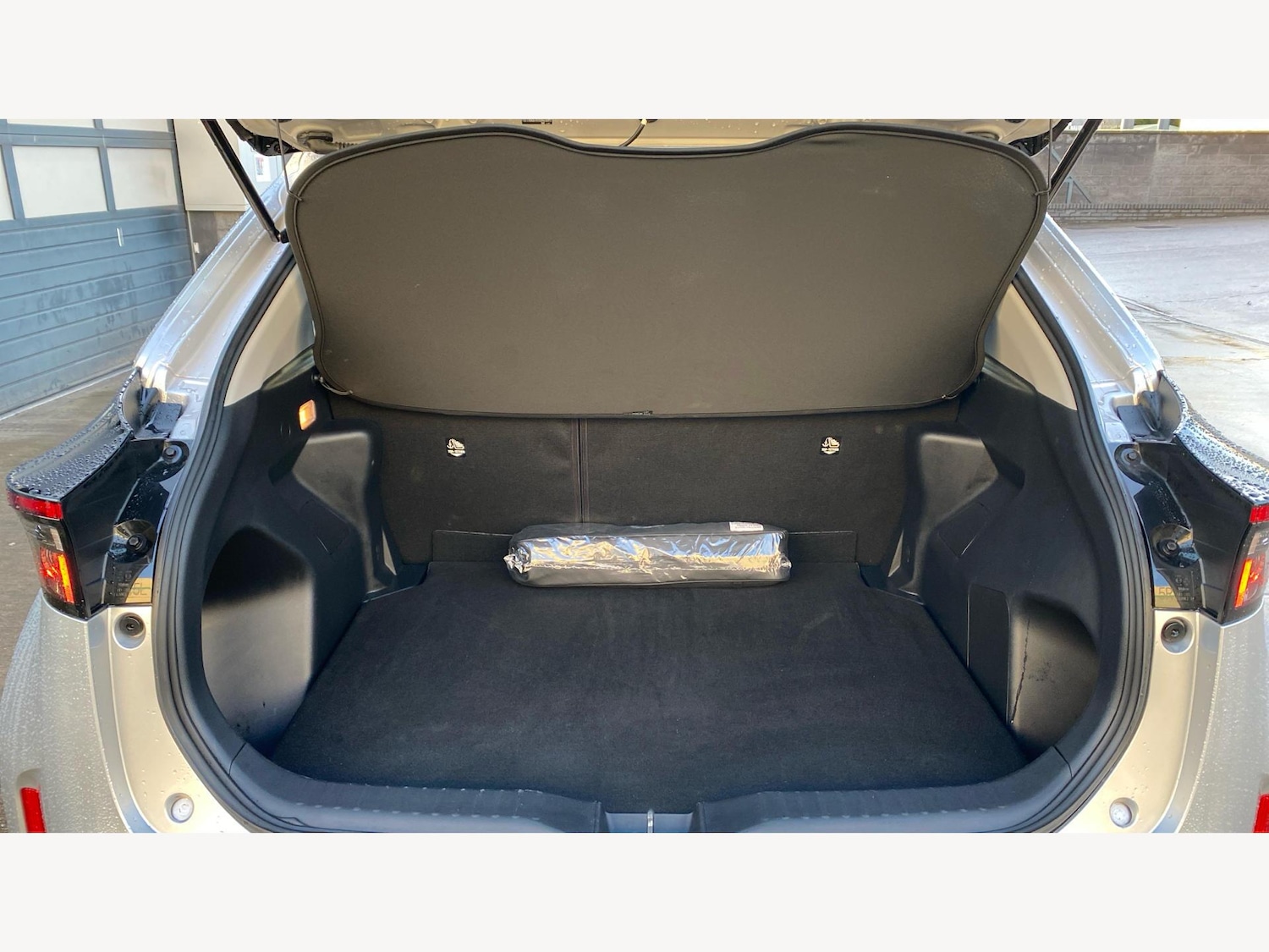 Used Toyota Yaris Cross 2025 for sale - 76926456: Photo 16