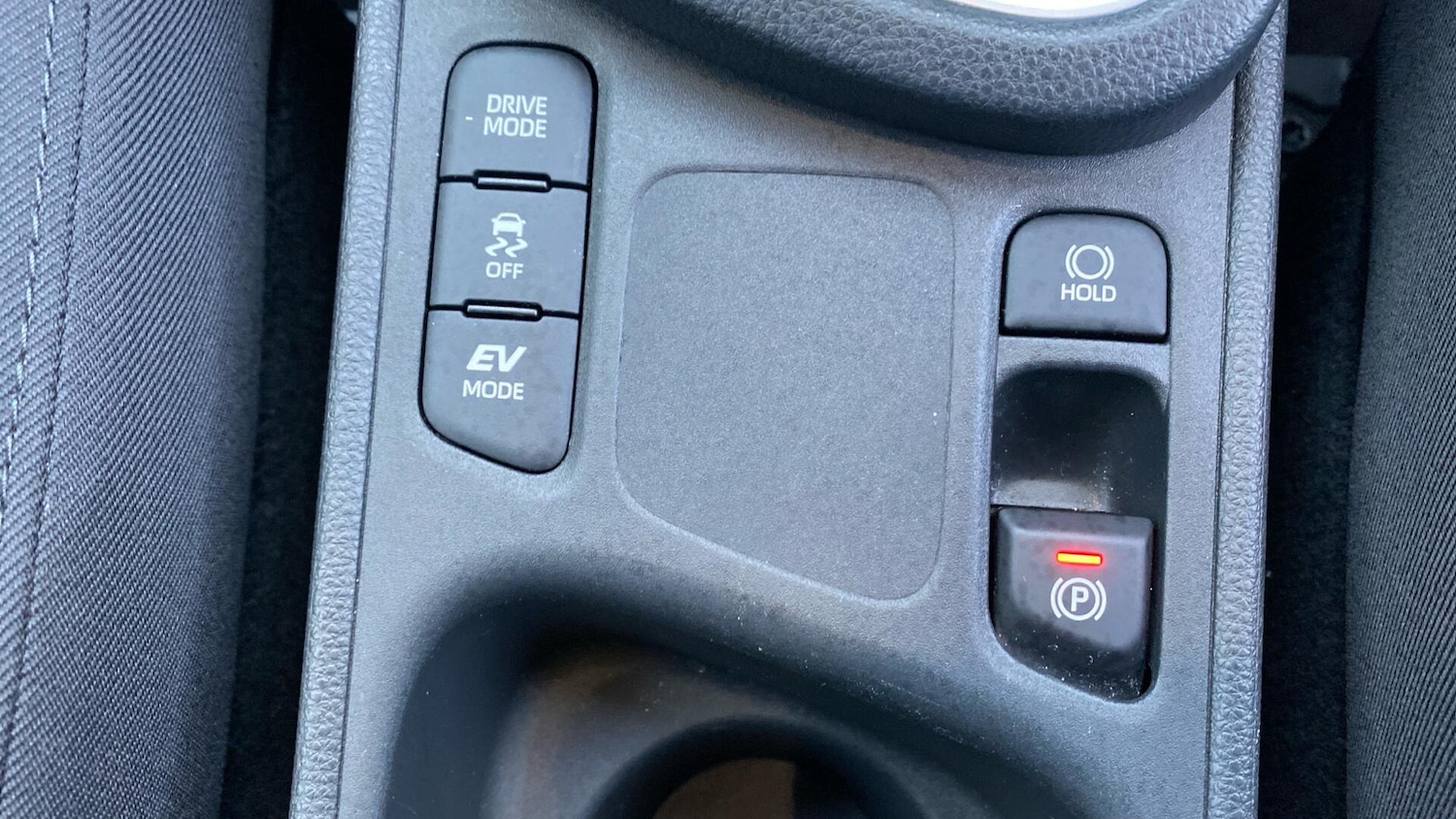 Used Toyota Yaris Cross 2025 for sale - 76926456: Photo 38