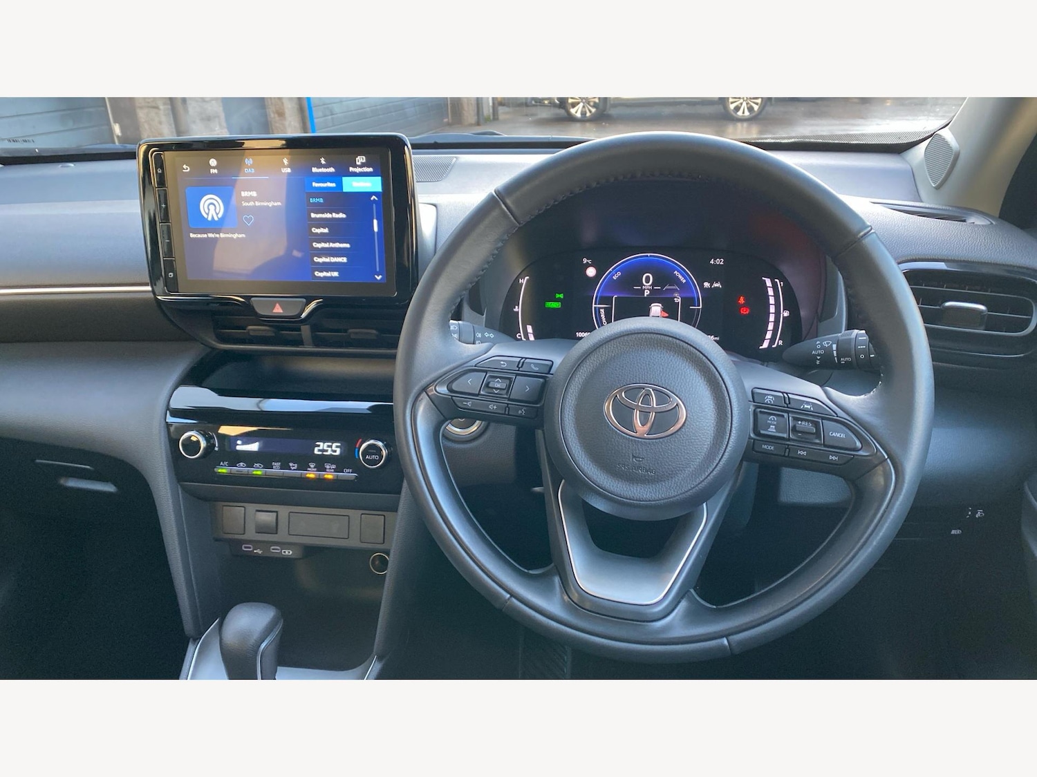 Used Toyota Yaris Cross 2025 for sale - 76926456: Photo 8