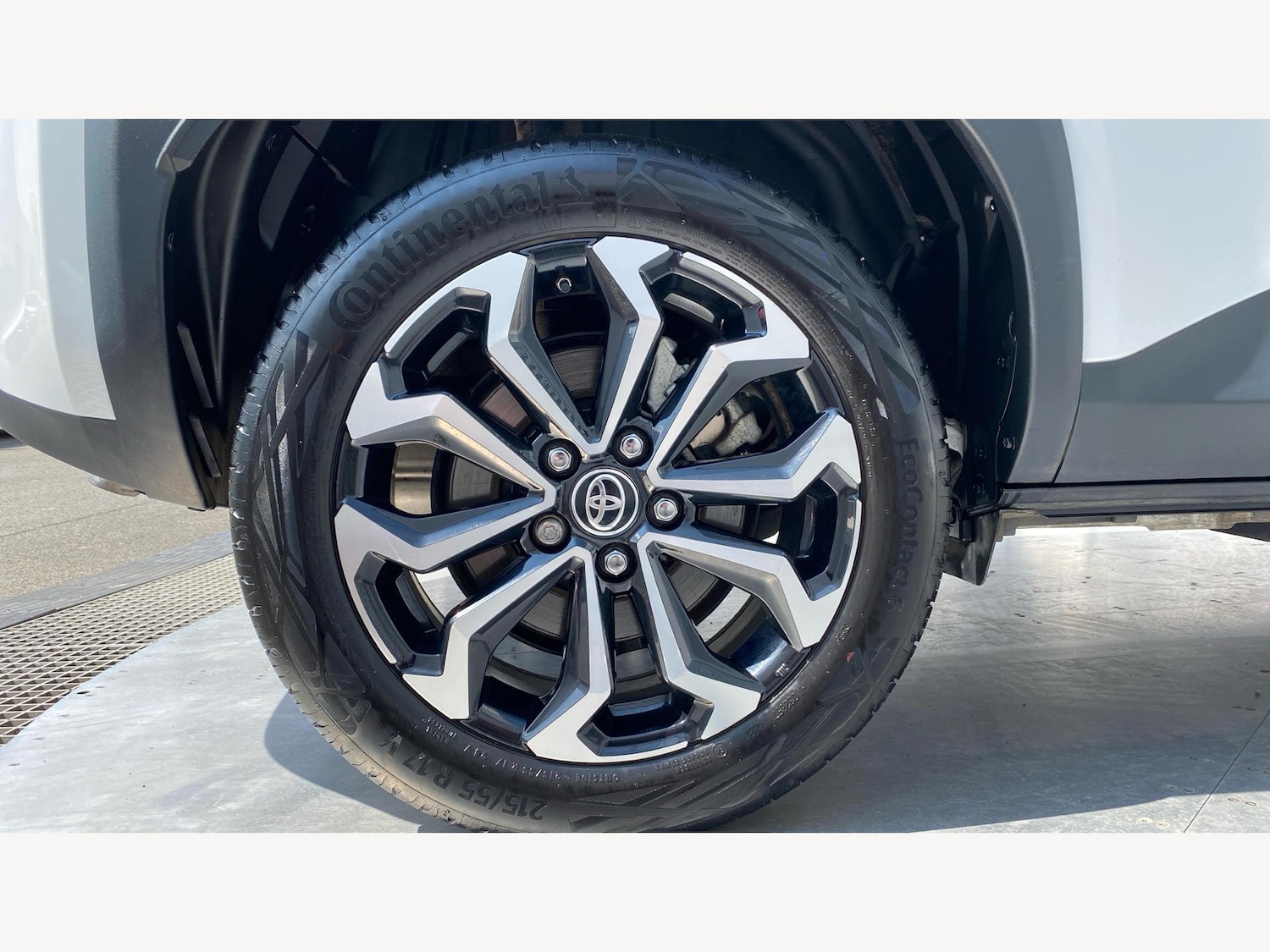 Used Toyota Yaris Cross 2023 for sale - 77001161: Photo 20