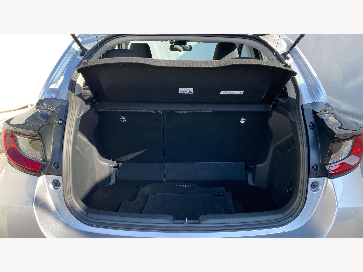 Used Toyota Yaris for sale - 77807785: Photo 16