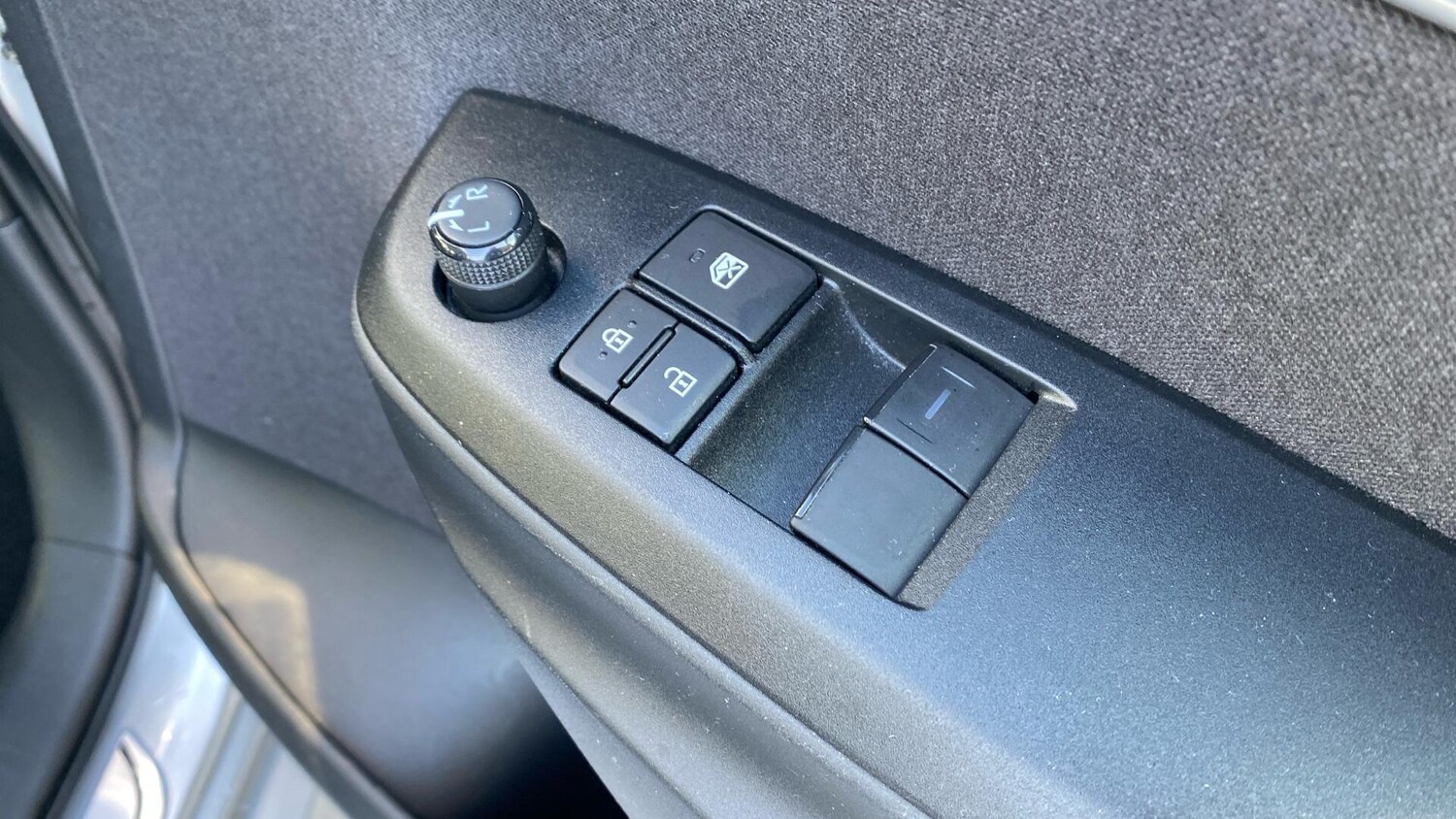 Used Toyota Yaris for sale - 77807785: Photo 38