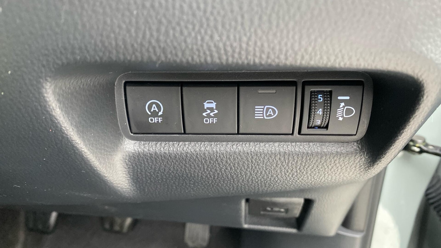 Used Toyota Aygo X 2024 for sale - 76823667: Photo 33