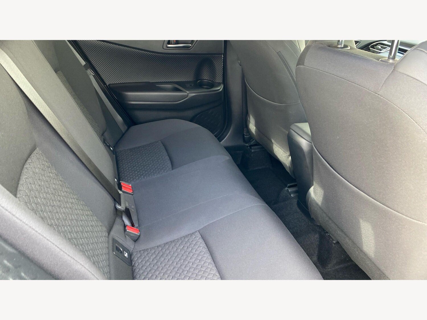 Used Toyota C-HR 2023 for sale - 78047386: Photo 14