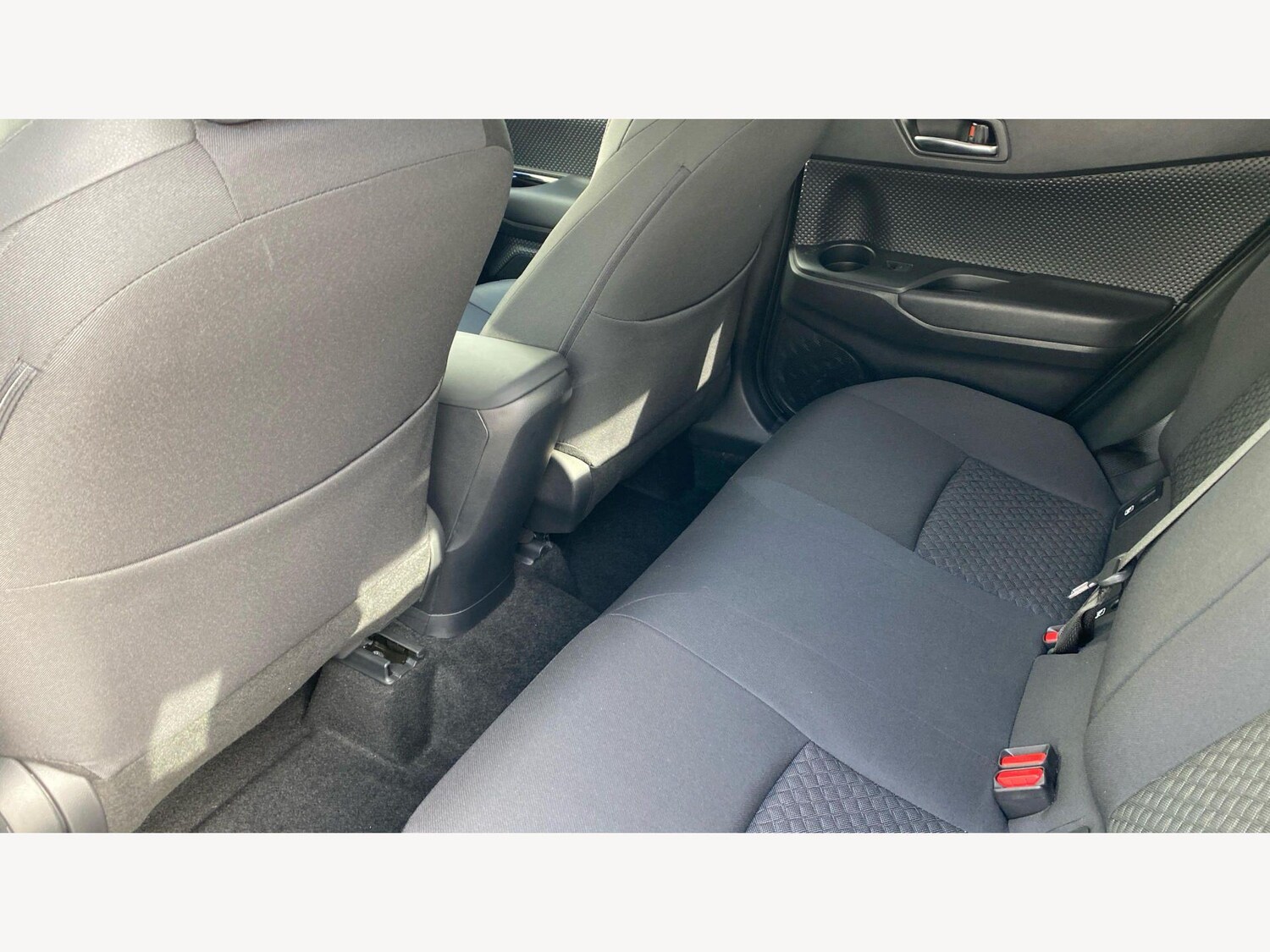 Used Toyota C-HR 2023 for sale - 78047386: Photo 15