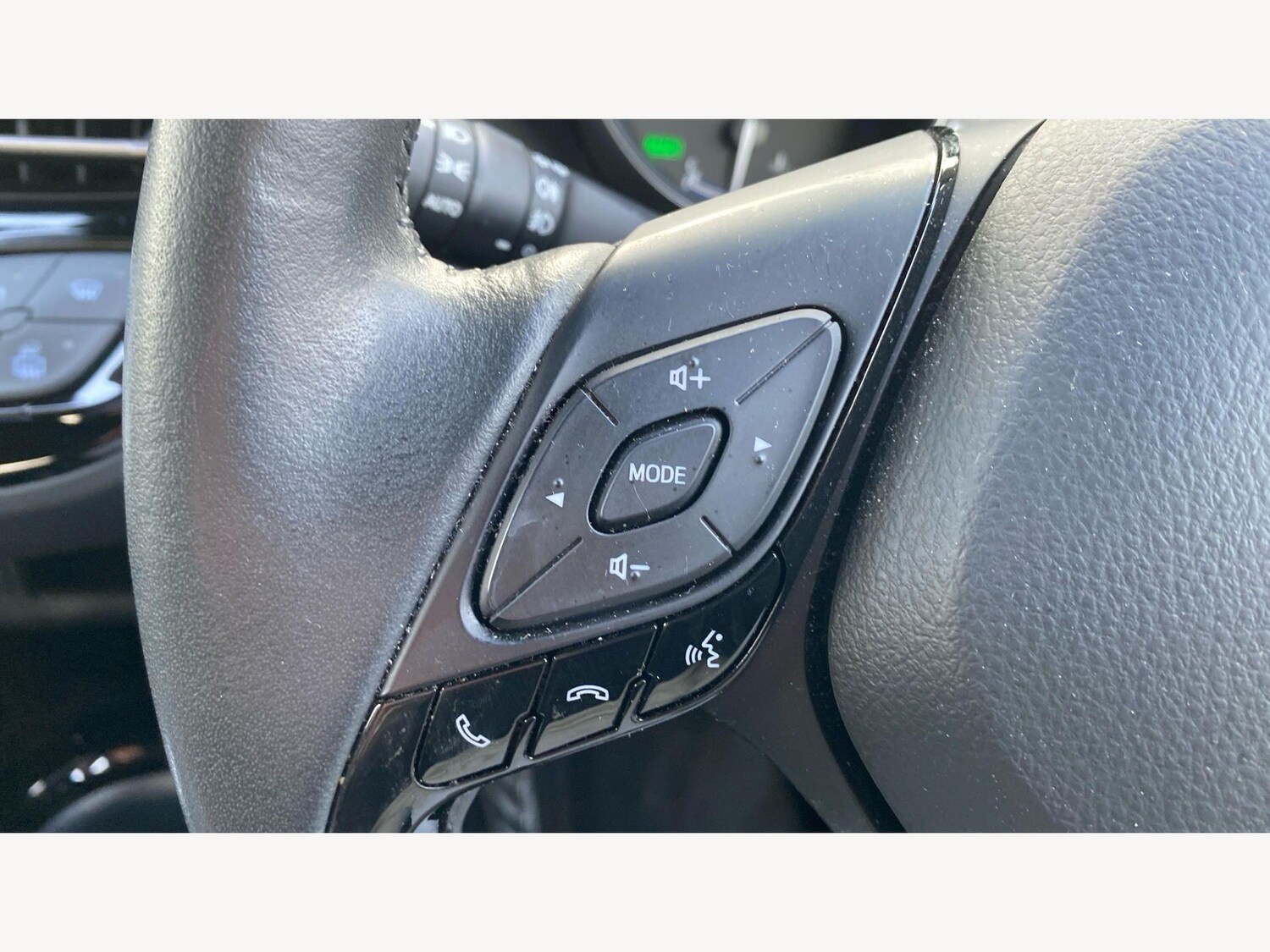 Used Toyota C-HR 2023 for sale - 78047386: Photo 31