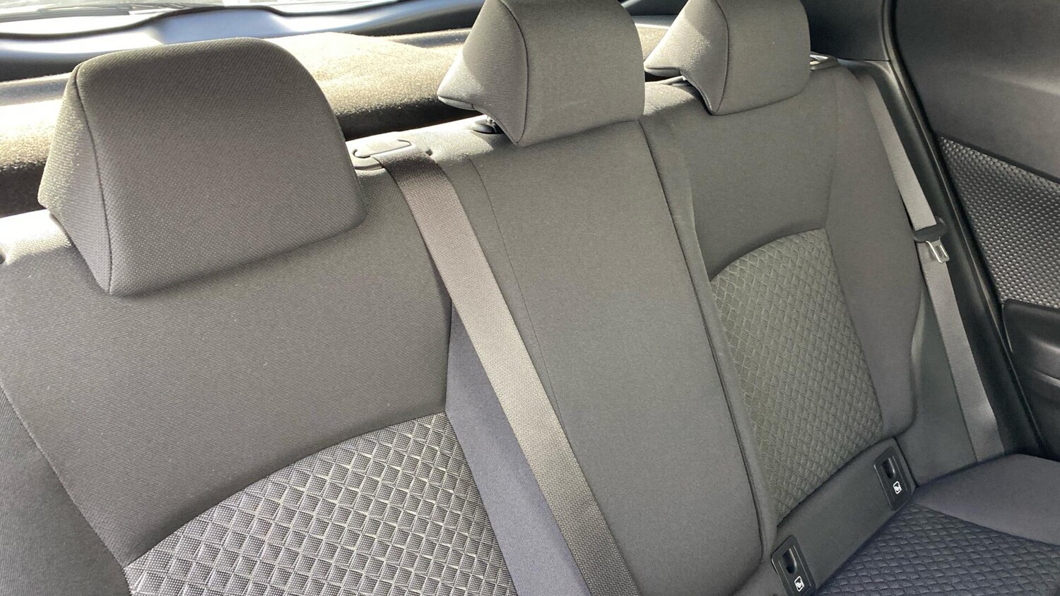 Used Toyota C-HR 2023 for sale - 78047386: Photo 40