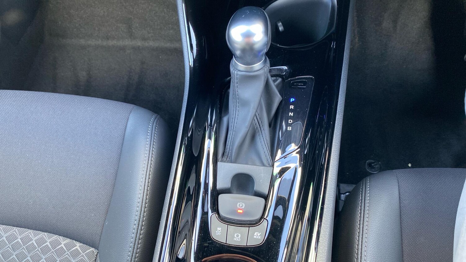 Used Toyota C-HR 2023 for sale - 78047386: Photo 44