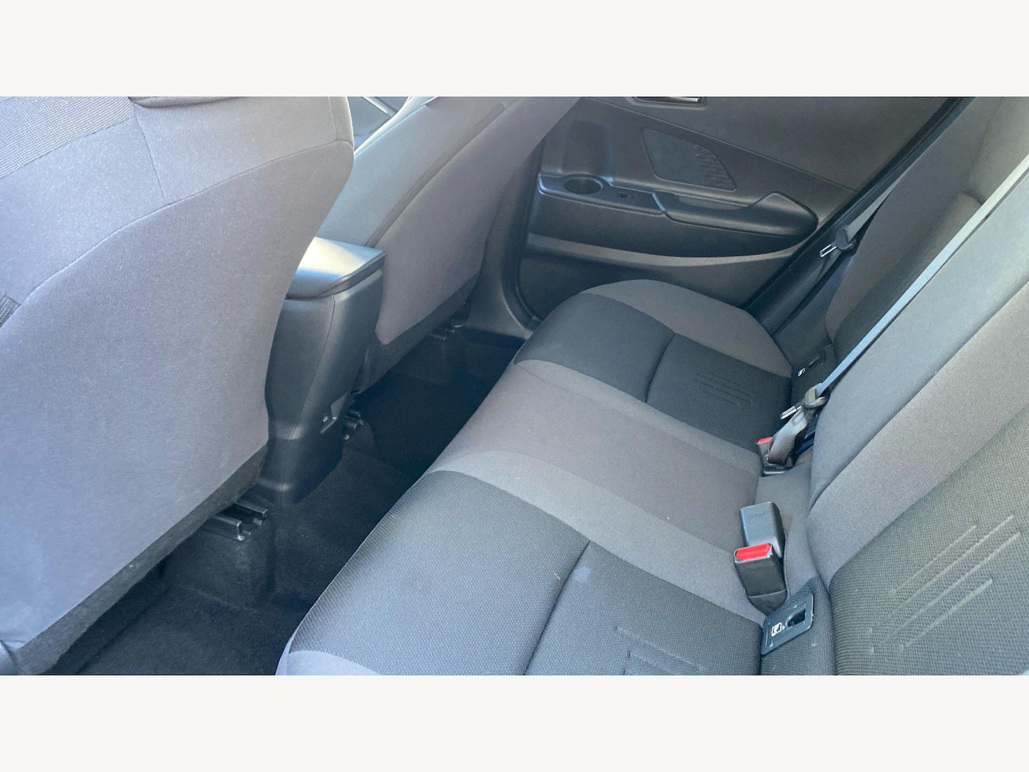 Used Toyota C-HR 2025 for sale - 77994320: Photo 15