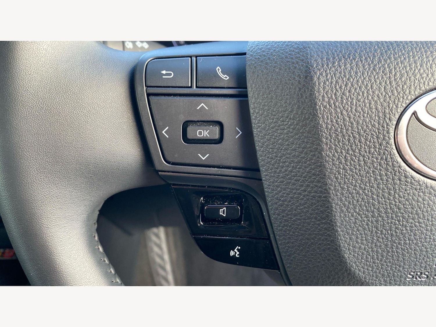 Used Toyota C-HR 2025 for sale - 77994320: Photo 31